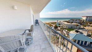 Apartamento, 2 habitaciones | Restaurante al aire libre