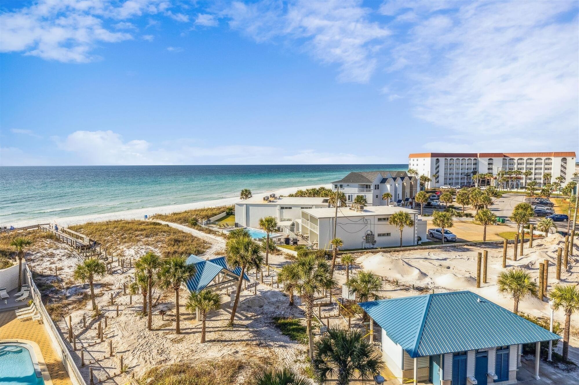 Condo, 2 Bedrooms | Property grounds