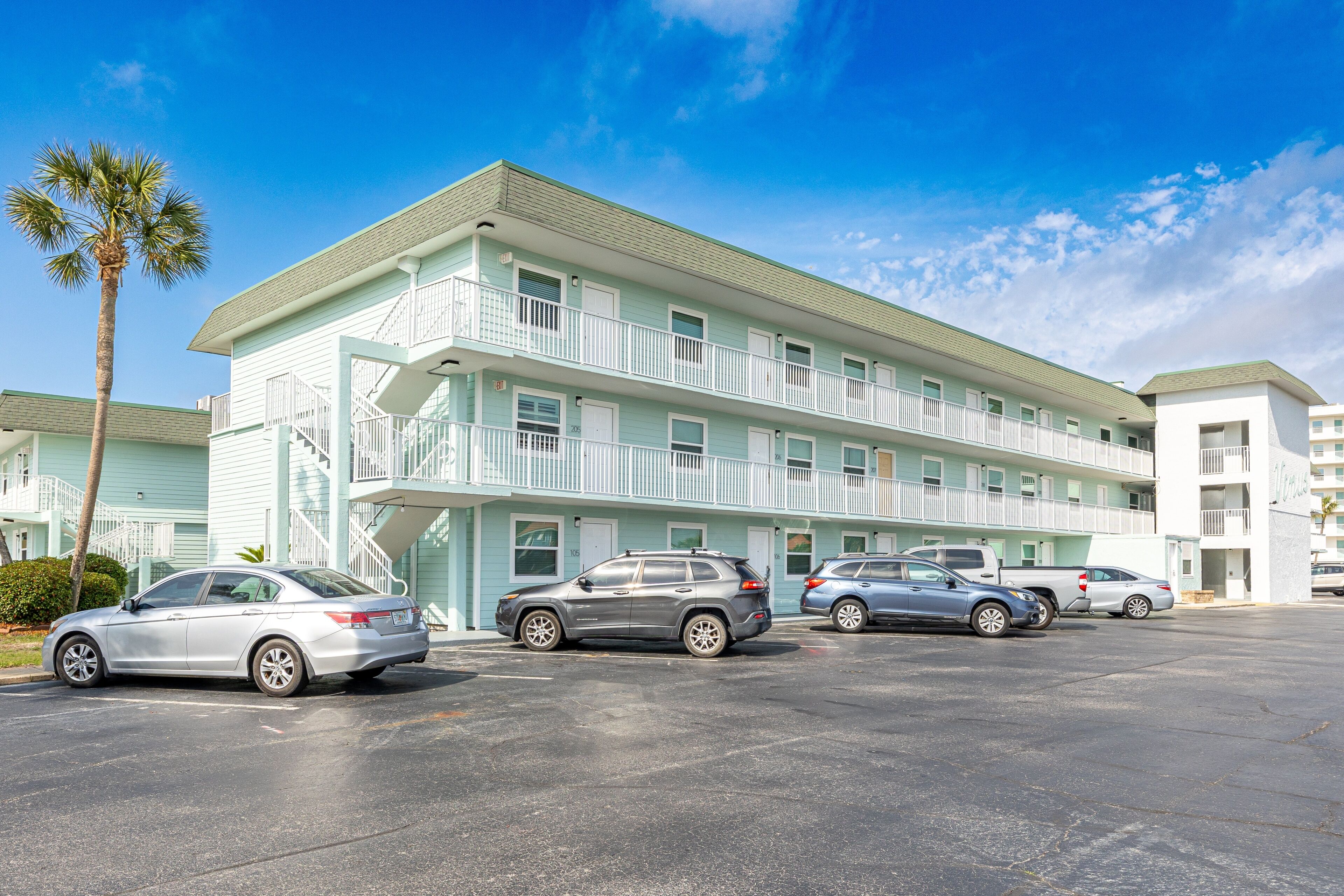 Condo, 2 Bedrooms | Exterior
