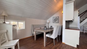Superior Apartment | Dining room