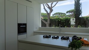 Private kitchen - Luz y Pinos; vistas al mar y los pinos (Roche)