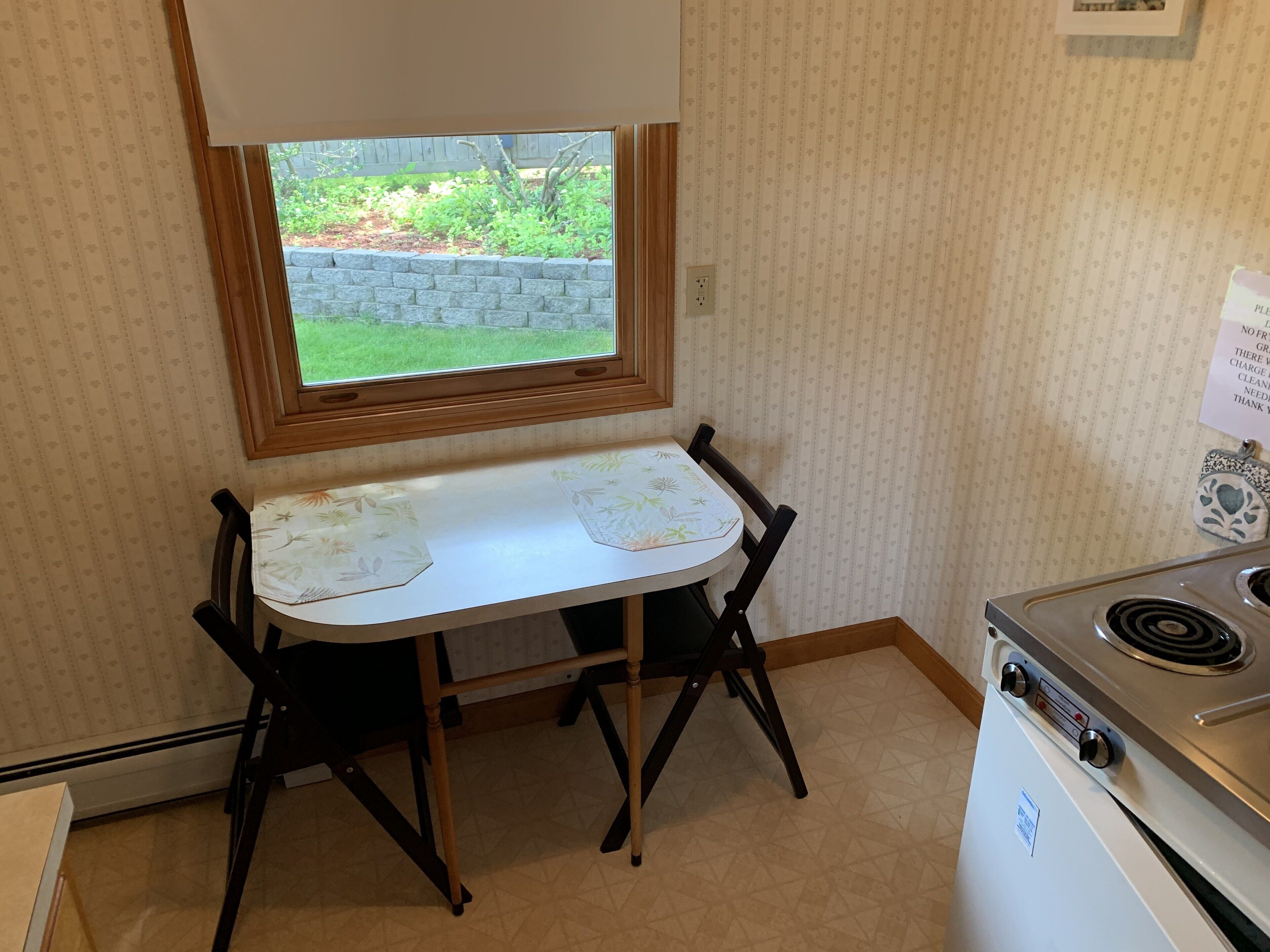 Deluxe Room, 2 Queen Beds with Kitchenette | Private kitchen