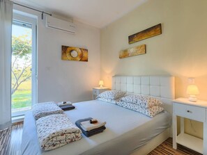 5 soveværelser, pengeskab på værelset, strygejern/strygebræt