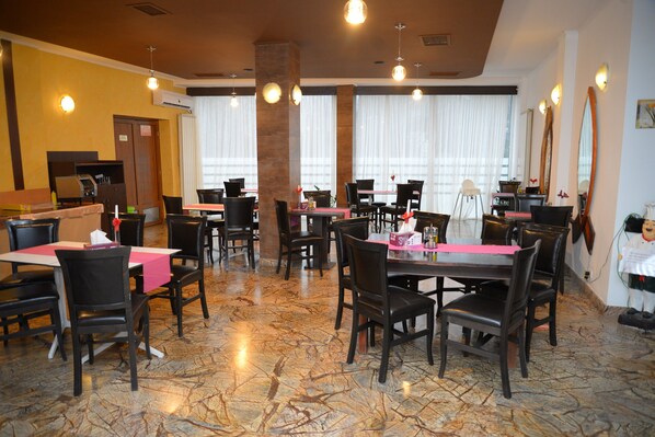 Esmorzar diari continental gratuït