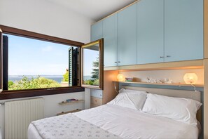 1 bedroom, iron/ironing board, free WiFi, bed sheets - Regarda -Blue View 1  apartment with lake view, 1 bedroom, pool (Bardolino)