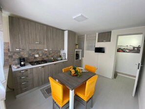 Private kitchen - Sun and Blue Holiday House, taormina center (Taormina)