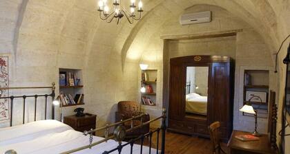 3-Bedroom Stone House with a View