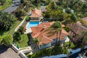 Exterior - Unique property with 2 villas, tennis court & heated swimming pool - ALL PRIVATE (La Orotava)