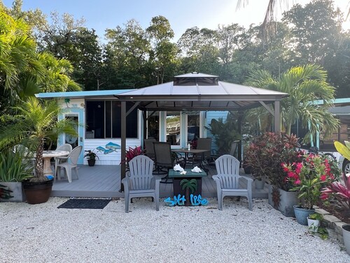 Beachside Retreat w/ Pool, Boat Ramp Dock for Rent