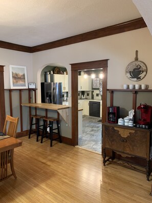 Interior - Centrally located for all your activities! (Colville)