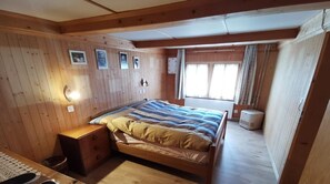 3 bedrooms