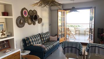 Télévision, chaîne hi-fi