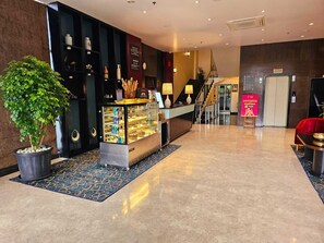 Lobby - Comfort Hotel Vista (Lucknow)