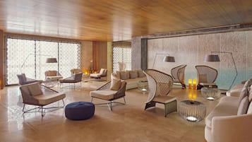 Bastu, kroppsbehandlingar, kroppsinpackningar och kroppsskrubb