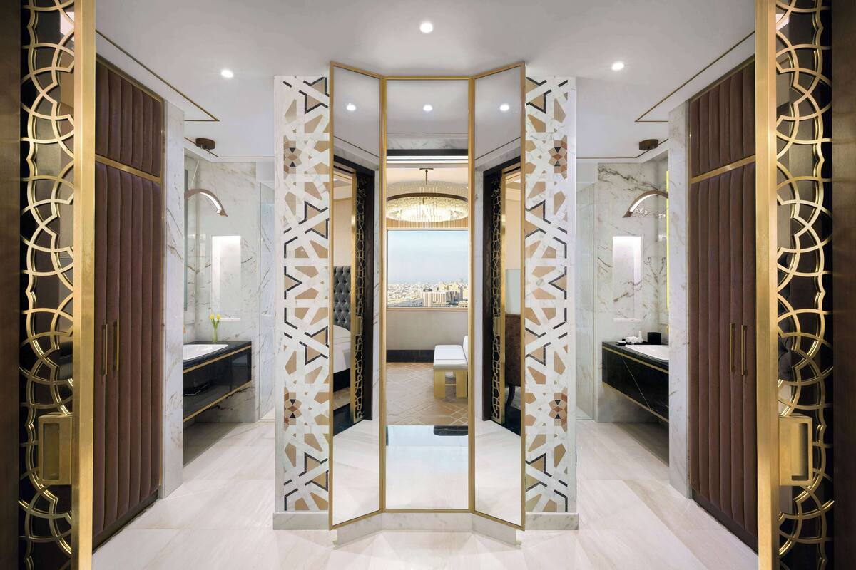 combined shower/bathtub, rainfall showerhead, designer toiletries