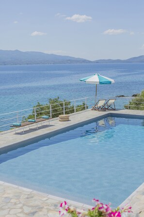 Outdoor pool - Seafront Villa with Stunning views (Glifa)