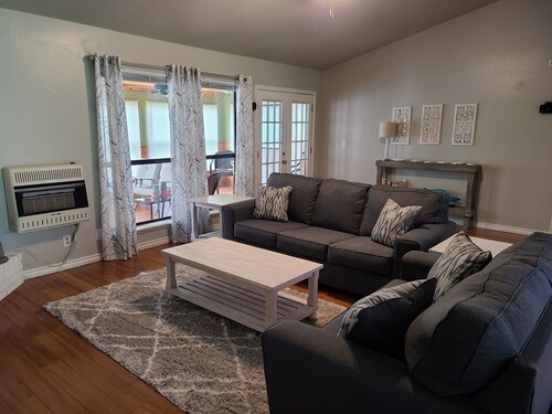 Beautiful Lake Front home w/ sunroom, outdoor patio, hot tub