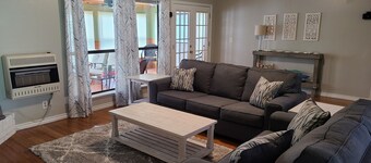 Beautiful Lake Front home w/ sunroom and outdoor patio,