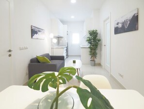 Living area - Spectacular apartment in Almagro (Madrid)