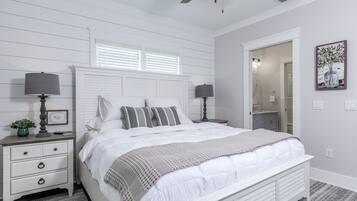 1 bedroom, Egyptian cotton sheets, memory-foam beds, in-room safe