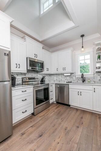 The Gertrude * 3 min walk to Downtown Mt. Dora!! 