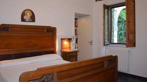 1 chambre, fer et planche à repasser, Wi-Fi gratuit, draps fournis