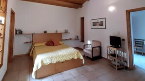 1 camera, ferro/asse da stiro, Wi-Fi gratuito, lenzuola