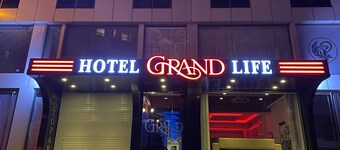 Grand Life Hotel