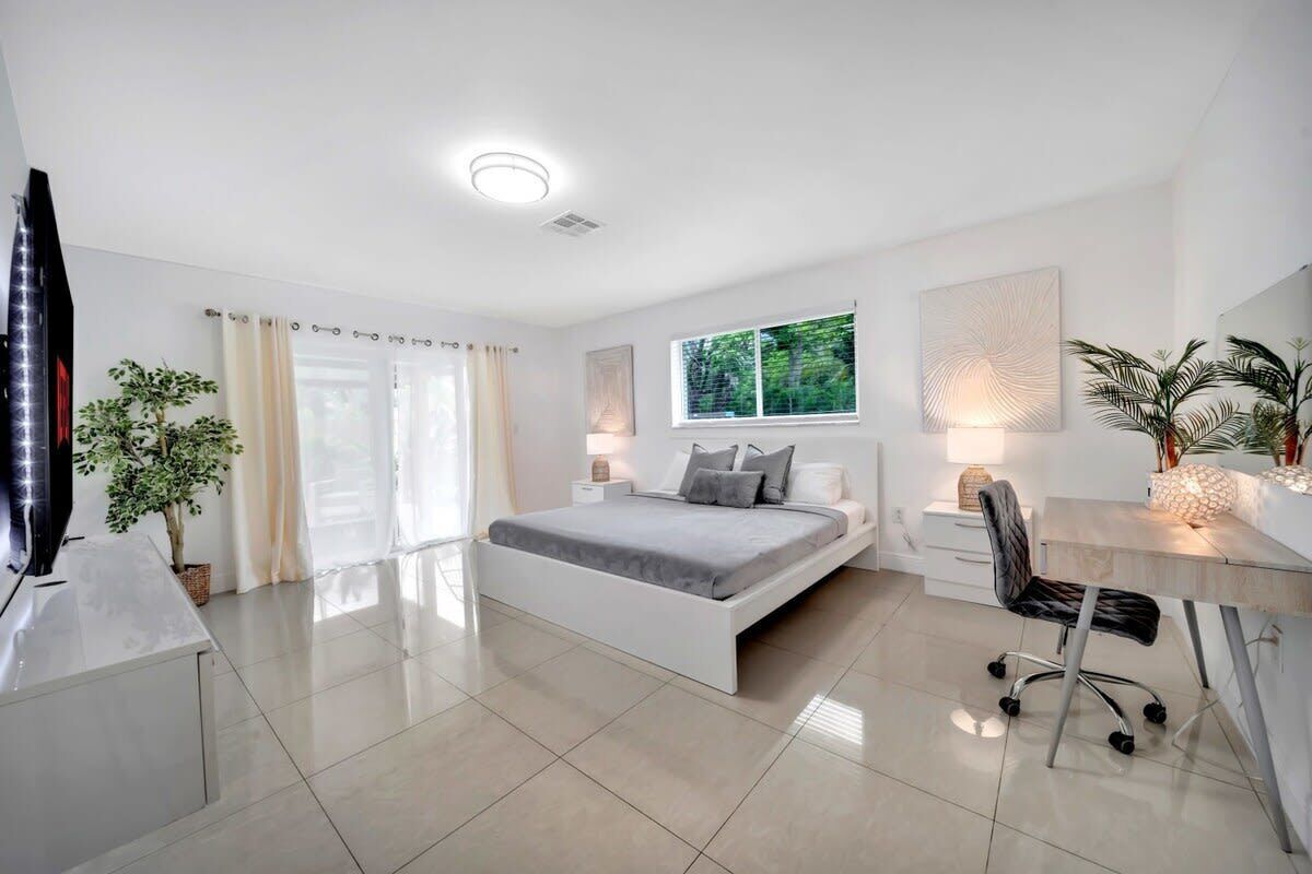 7 chambres, fer et planche à repasser, Wi-Fi, draps fournis