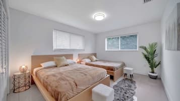 7 slaapkamers, een strijkplank/strijkijzer, wifi, beddengoed