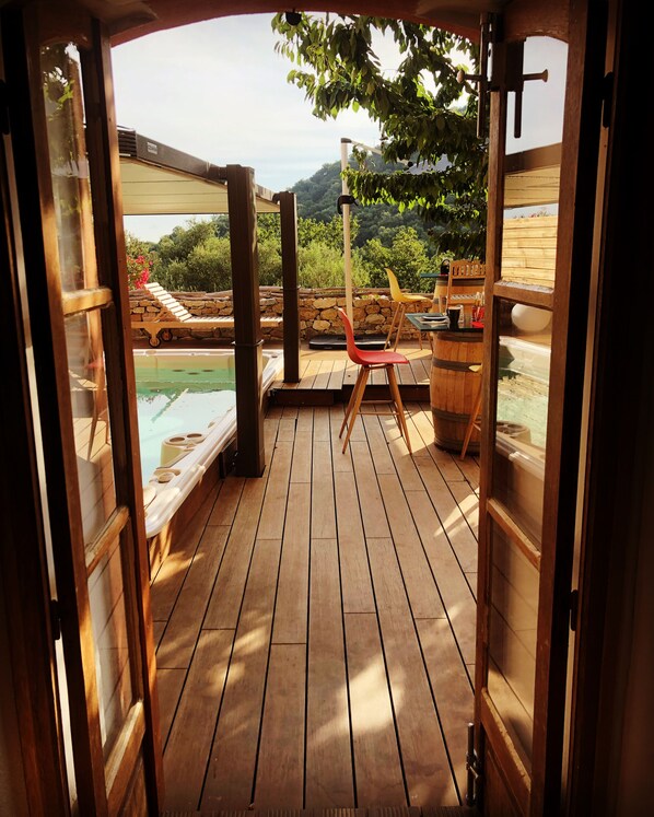 Romantische tweepersoonskamer, privébadkamer, uitzicht op zee (U Campanile) | Exterieur