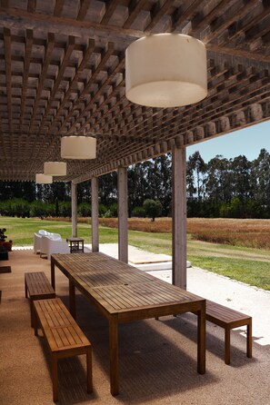 Outdoor dining - Beautiful and charming house with pool  (Odemira)