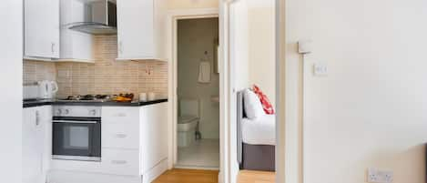 Deluxe Apartment, Private Bathroom (4) | Miscellaneous