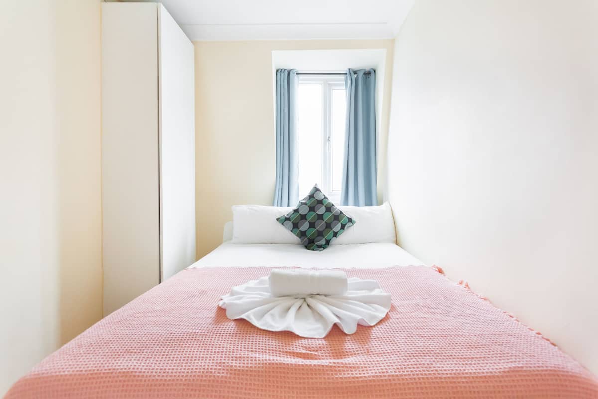 Apartment, eigenes Bad (6)