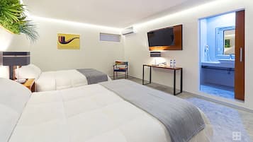 Deluxe Quadruple Room | Free WiFi