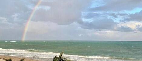 Am Strand, Liegestühle, Strandtücher