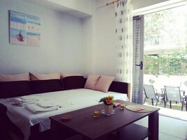 Comfort Apartment | Living area