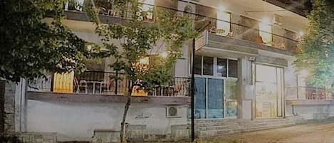 Bagian depan properti
