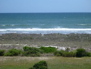 Beach nearby, sun loungers