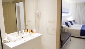 Quarto casal ou duplo luxo | Banheiro