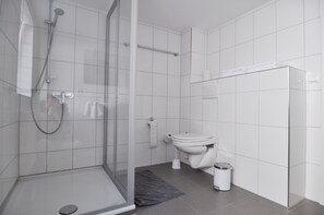 Bathroom - Vacation apartment in a listed building from 1768 (Höxter)