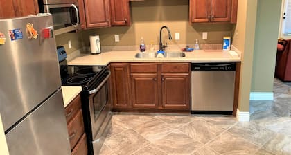 The Escape - Executive/Vacation Rental Home