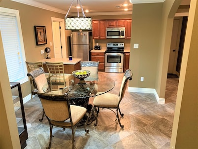 The Escape - Executive/Vacation Rental Home