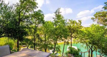 Incredible waterfront! Relaxing!- Swim & Fish, Pool Access