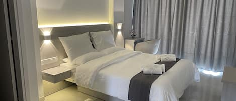 Minibar, in-room safe, desk, blackout curtains