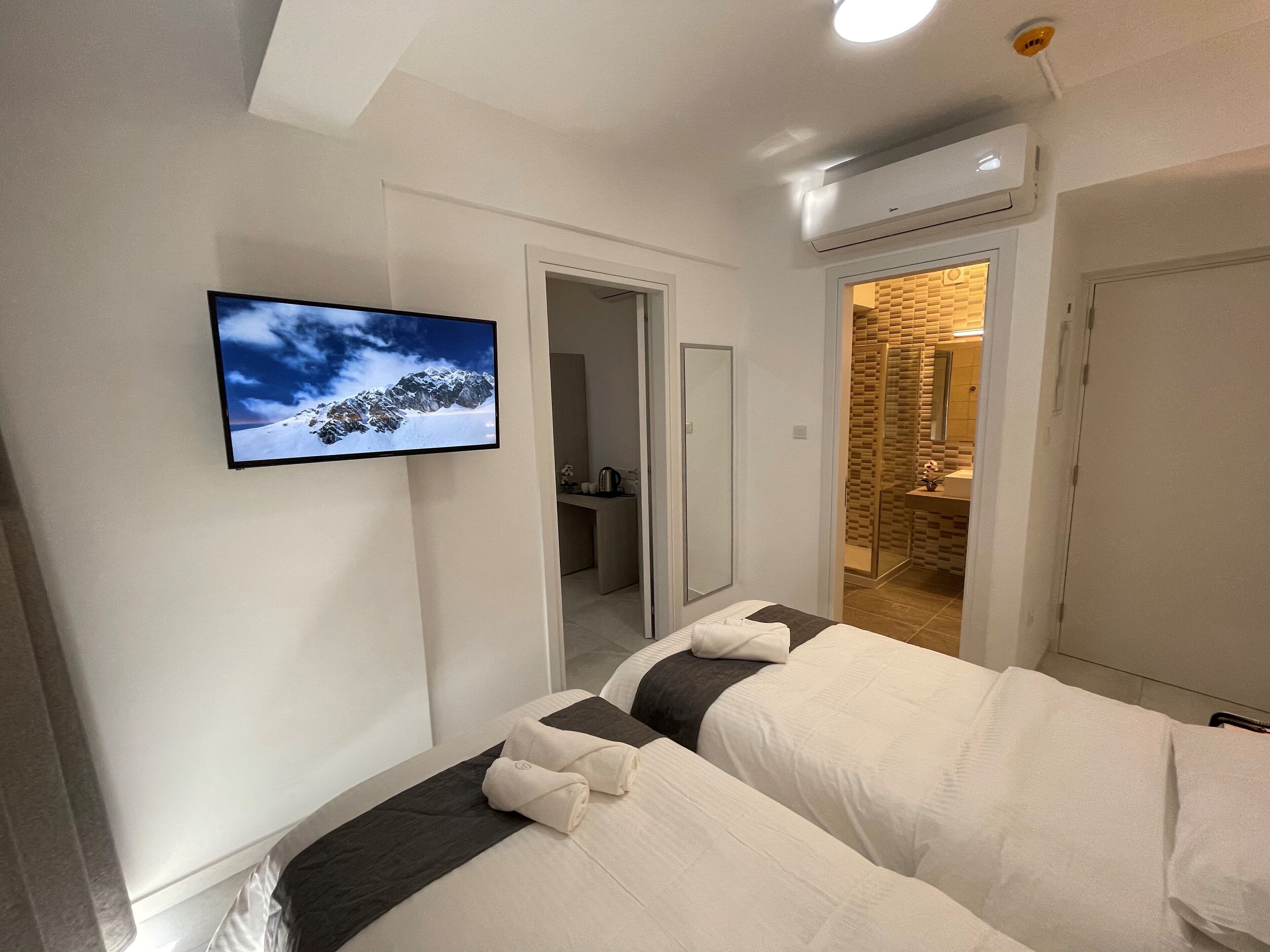 1 bedroom, minibar, in-room safe, desk