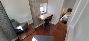 1 bedroom, desk, iron/ironing board, free WiFi