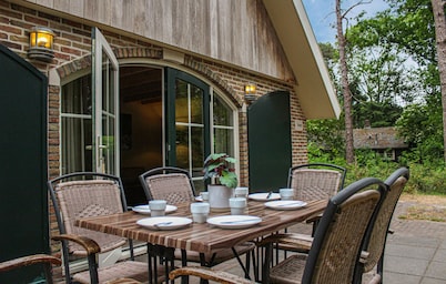 Beautiful home in Steenwijk - De Bult