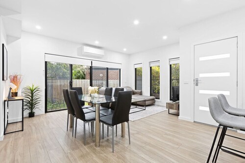 Domi Rentals - The Hampton Homes