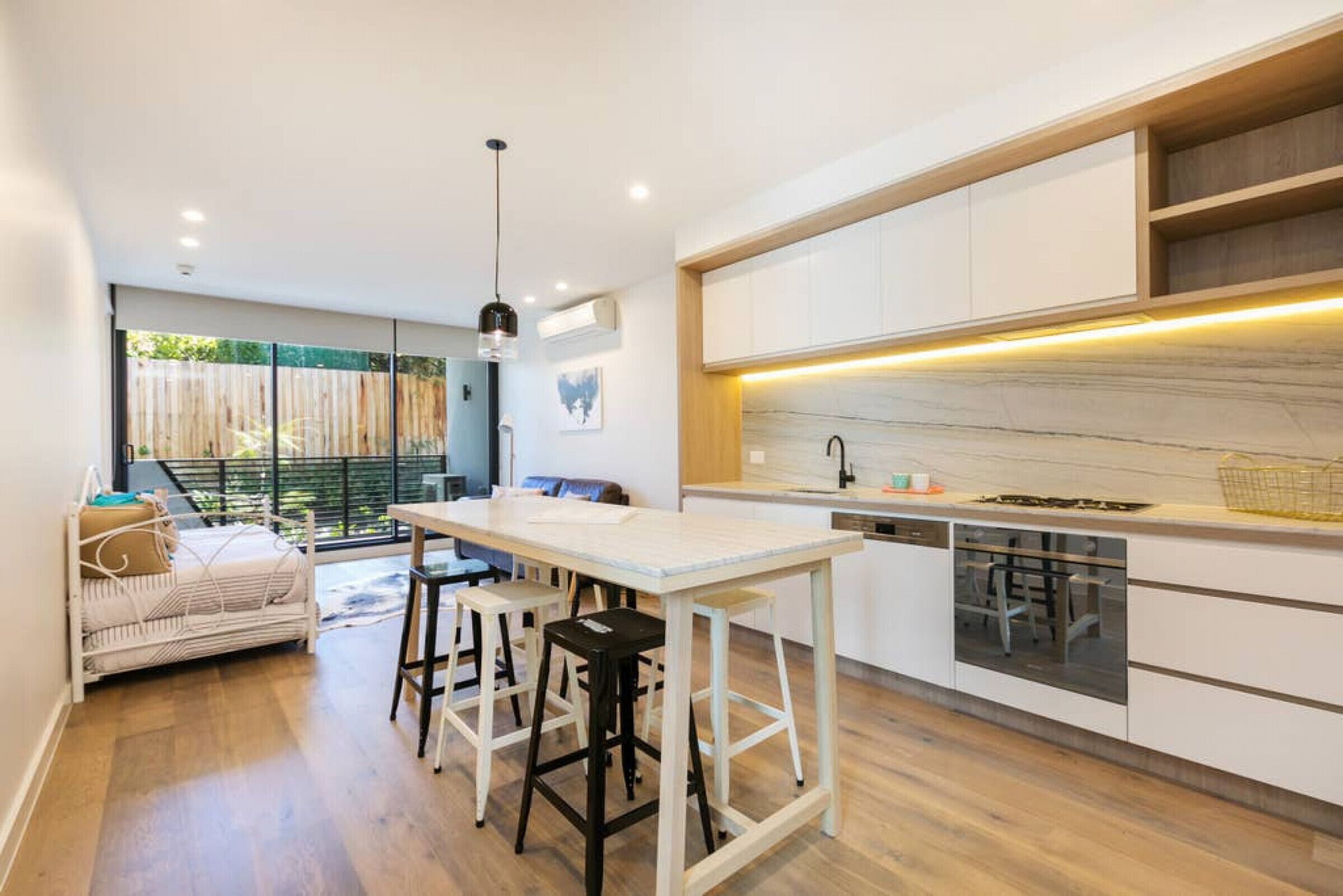 Domi Rentals - The Cantala Apartment